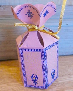 Bonbon Box- purple and pink
