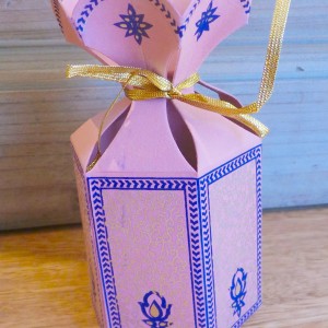 Bonbon Box- purple and pink