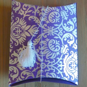 Small Pillow box - Purple and silver