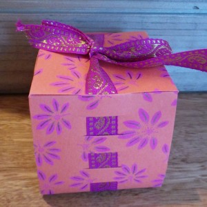Cube Riboon Box - Pink and orange