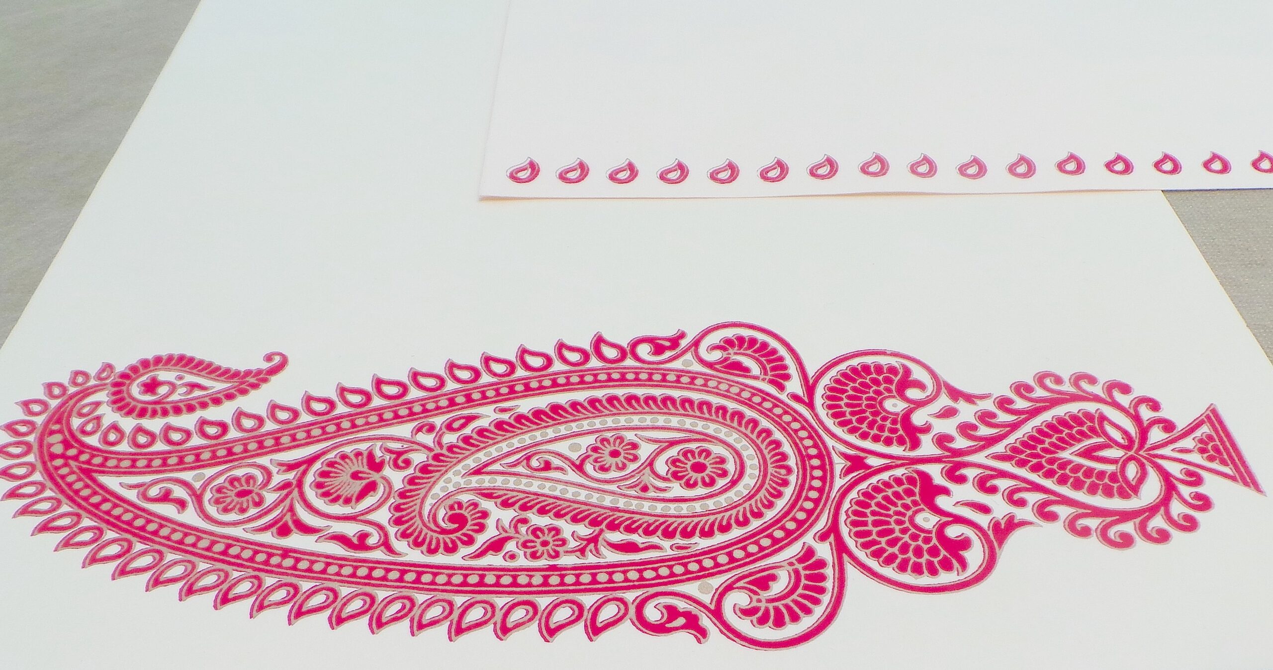 Red Paisley Writing Paper Set - Image 2