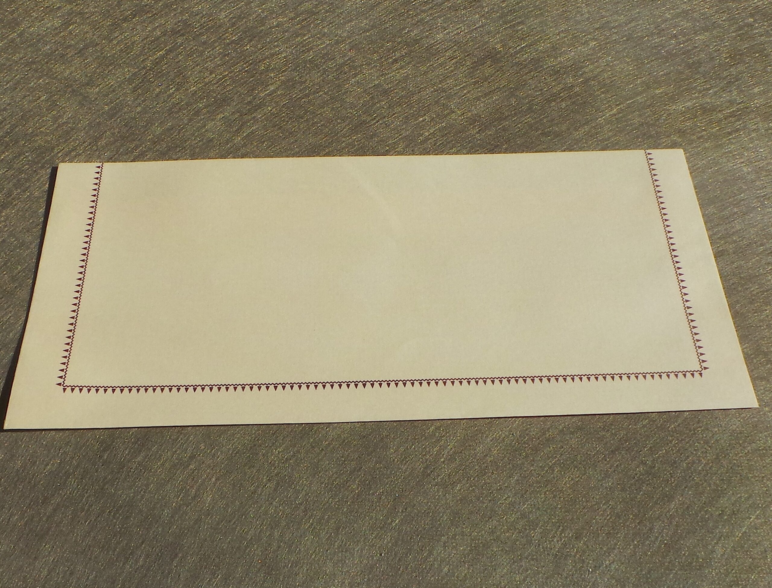 Yellow Carpet Writing Paper Set - Image 4