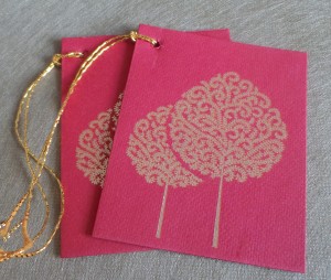 Red Gold Tree Gift Tag
